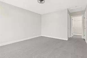 66 Medford St, Warwick, RI 02889 - Photo 15