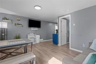 31 Oakhurst Ave, Warwick, RI 02889 - Photo 3