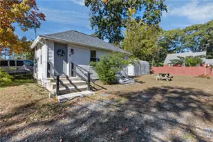 31 Oakhurst Ave, Warwick, RI 02889 - Photo 23