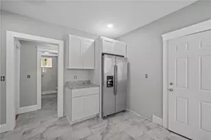 154 Oxford St, Providence, RI 02905 - Photo 23