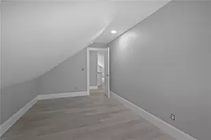 154 Oxford St, Providence, RI 02905 - Photo 33