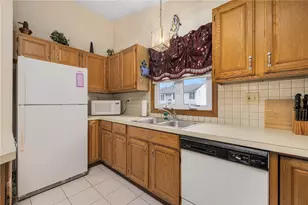 23 Hewes St, Cumberland, RI 02864 - Photo 17