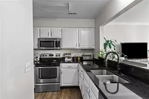 626 Smithfield Rd, North Providence, RI 02904 - Photo 11