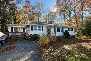 11 Holmes St, Westerly, RI 02891 - Photo 3