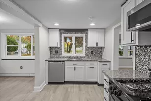 62 Ardway Ave, Warwick, RI 02889 - Photo 19