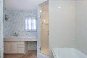 63 Coggeshall Ave, Newport, RI 02840 - Photo 11