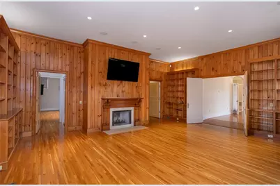 63 Coggeshall Avenue, Newport, RI 02840 - Photo 9