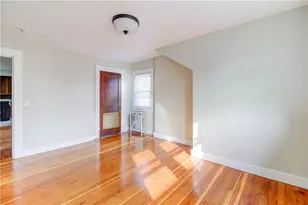 131 Washington Ave, Providence, RI 02905 - Photo 7