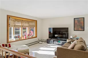 527 Cowesett Rd, Warwick, RI 02886 - Photo 9