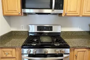 227 Thames St, Bristol, RI 02809 - Photo 13