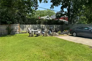 26 Ayrault St, Newport, RI 02840 - Photo 21