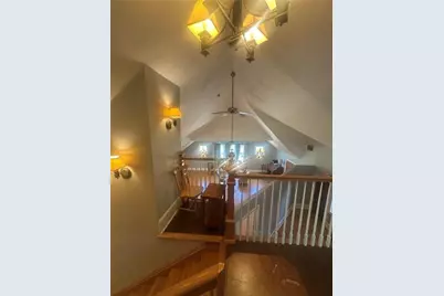 14 Bartlett Avenue, Cranston, RI 02905 - Photo 9