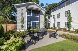 32 Exchange St, East Greenwich, RI 02818 - Photo 1