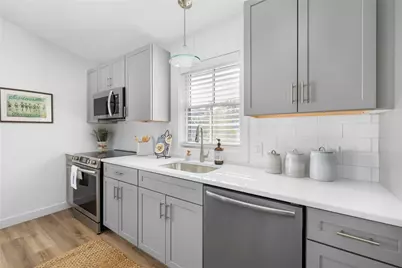 32 Exchange Street #204, East Greenwich, RI 02818 - Photo 9