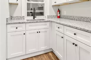 538 Power Rd, Pawtucket, RI 02860 - Photo 9