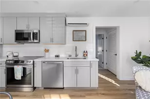 32 Exchange St, East Greenwich, RI 02818 - Photo 11