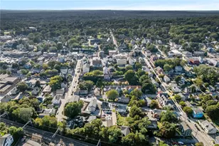 32 Exchange St, East Greenwich, RI 02818 - Photo 23