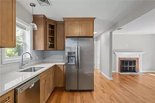 20 Maple Ct, Hopkinton, RI 02804 - Photo 5