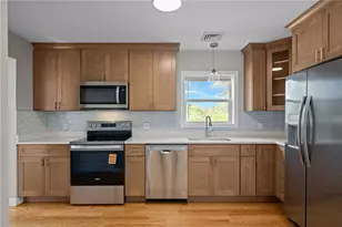 20 Maple Ct, Hopkinton, RI 02804 - Photo 7