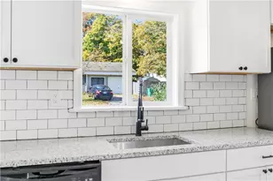 123 Payton Ave, Warwick, RI 02889 - Photo 7