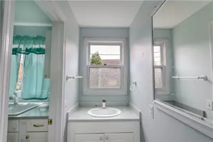 151 Willet Ave, East Providence, RI 02915 - Photo 15