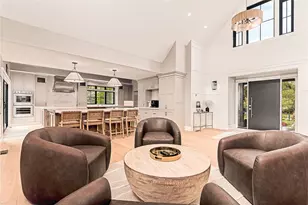 33 Stuart St, Westerly, RI 02891 - Photo 19