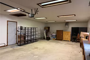 10 Stoneham Dr, Woonsocket, RI 02895 - Photo 9