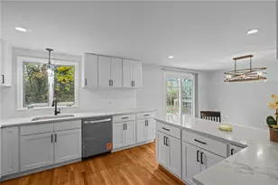 155 Birkshire Dr, Warwick, RI 02886 - Photo 7