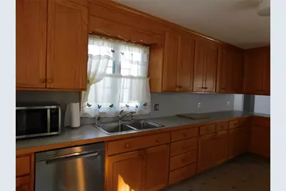 960 Main Street, Hopkinton, RI 02832 - Photo 5