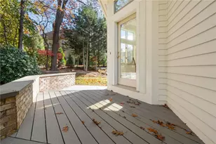 7 Oak Tree Ln, Cranston, RI 02920 - Photo 11