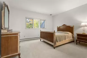 7 Oak Tree Ln, Cranston, RI 02920 - Photo 25