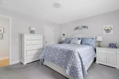 23 Clara Avenue, Warwick, RI 02889 - Photo 9