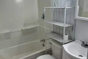 11 Ocean Ave, Warwick, RI 02889 - Photo 9