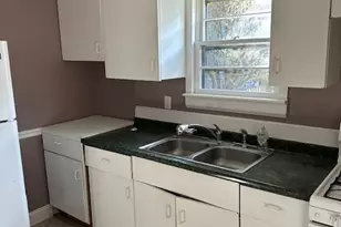 11 Ocean Ave, Warwick, RI 02889 - Photo 5