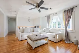 20 Manilla Ave, Cranston, RI 02 - Photo 3