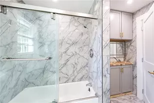 20 Manilla Ave, Cranston, RI 02 - Photo 15