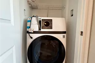 754 Eddy St, Providence, RI 02903 - Photo 17