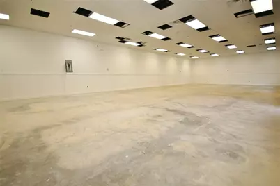 82 Newbury Street, , MA 01960 - Photo 5