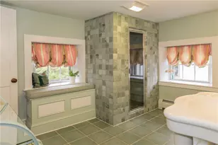 443 Bellevue Ave, Newport, RI 02840 - Photo 37