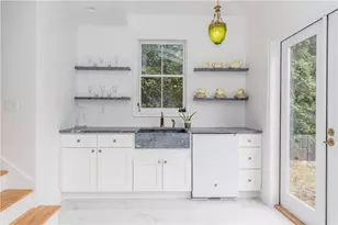 443 Bellevue Ave, Newport, RI 02840 - Photo 25