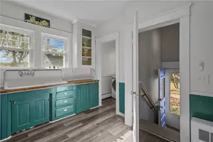 79 Carpenter St, Warwick, RI 02886 - Photo 15