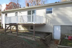 1067 Bark St, Swansea, MA 02777 - Photo 21
