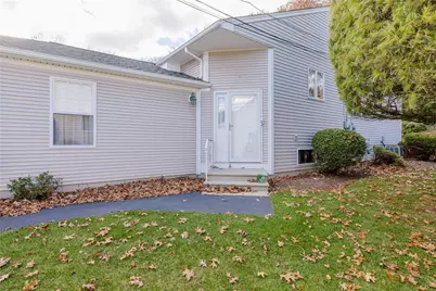 32 Hunters Run, North Providence, RI 02904 - Photo 3