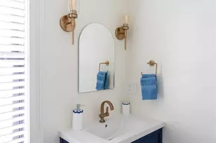 7 Dearborn St, Newport, RI 02840 - Photo 21