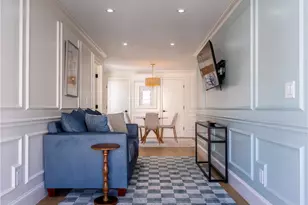 7 Dearborn St, Newport, RI 02840 - Photo 5