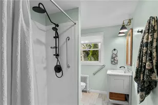 72 Kane Ave, Middletown, RI 02842 - Photo 15