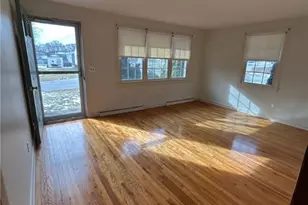 75 Hopeworth Ave, Bristol, RI 02809 - Photo 5