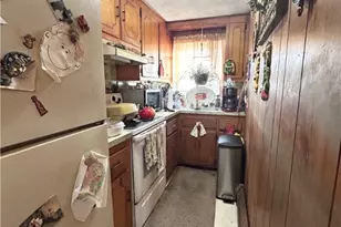 214 Franklin St, Bristol, RI 02809 - Photo 15