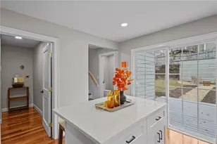 25 Tecumseh St, Providence, RI 02906 - Photo 13