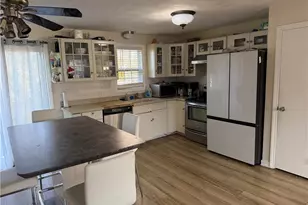 46 Hoover St, West Warwick, RI 02893 - Photo 9